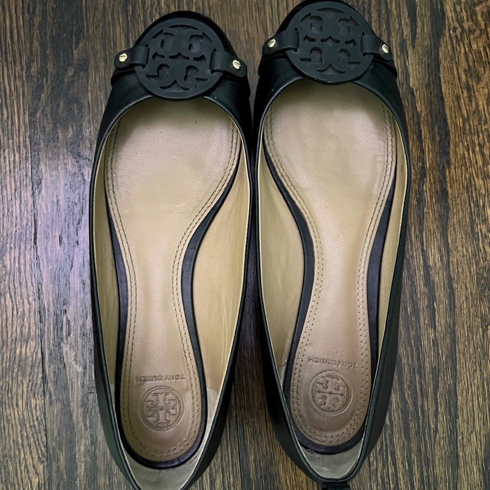 Tory Burch Black Leather Flats Size 9